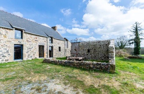 Pleboulle House | 170 m² House ∙ 3 bedrooms ∙ 8 guests