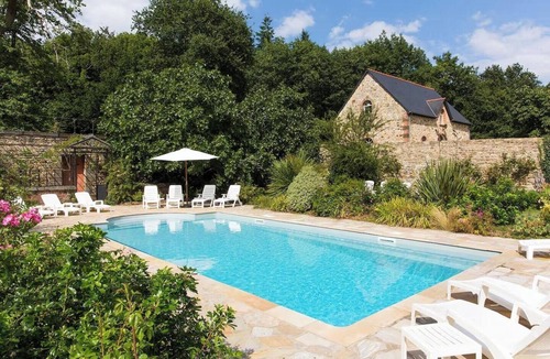 Combourg House | 1800s villa near Saint-Malo with heated pool