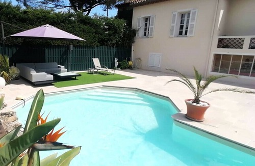 Mougins House | 19th century farmhouse near Cannes beaches in quiet pool/spa/garden not overlooked