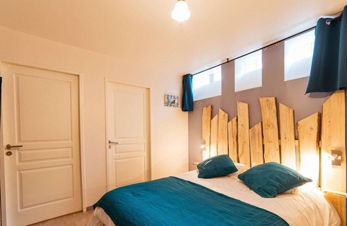 Bucheres Apartment | 2 Apartments + large garden + parking