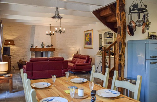 Quemper-Guezennec House | 2 bedroom gorgeous home in Quemper Guezennec