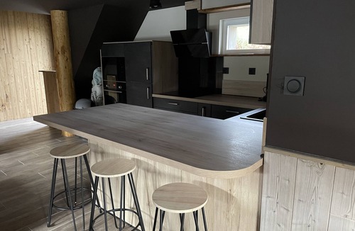 Travexin Ski Chalet | 2* mountain chalet. Ideal for a family, dog accepted. Close to skiing and activities.