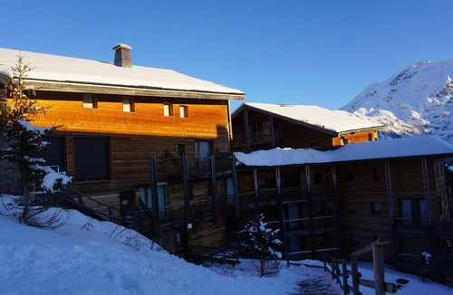 Orcieres-Merlette Apartment | 2-room cabin apartment, parking, WiFi & pets allowed