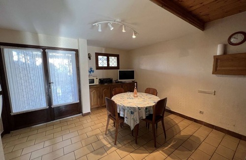 Valras-Plage Apartment | 2-Room Pavilion with Parking, Near Beach, 6 People
