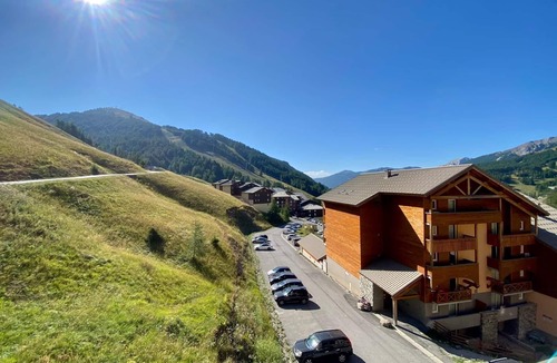 Allos Apartment | 2 Rooms 35m2 South East view very well equipped