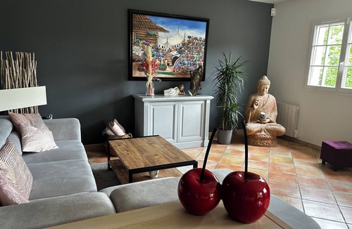 Carros House | 20 minutes from Nice, near the village of CARROS, detached house with a pool