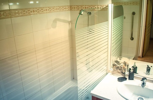 Bagneres-de-Luchon Apartment | 208 Pics d'Aran - Modern T3 with balcony and pool