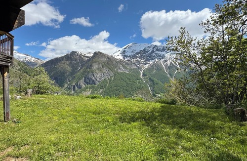 Orcieres-Merlette Ski Chalet | 250m2 family chalet, sleeps 12. Panoramic view, private south-facing garden