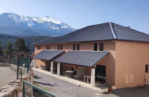 Jausiers Apartment | 2nd floor, swimming pool, hammam, terrace, parking, tv, 50m², Pra Loup
