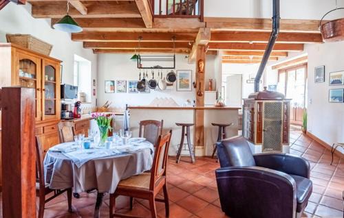 Frayssinet-le-Gelat House | 3 Bedroom Awesome Home In Frayssinet-Le-Gélat