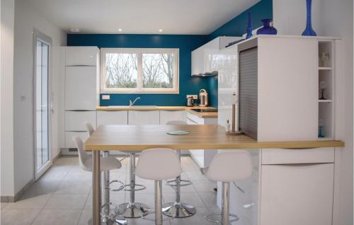 Matignon House | 3 Bedroom Awesome Home In Matignon