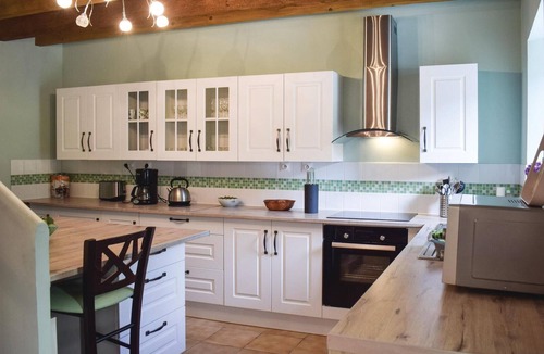 Trezeny House | 3 bedroom cozy home in Trezeny