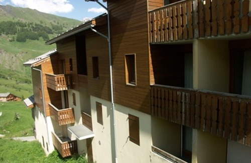 Orcieres-Merlette Apartment | 3-bedroom duplex, 8 people, pets allowed, parking, near slopes