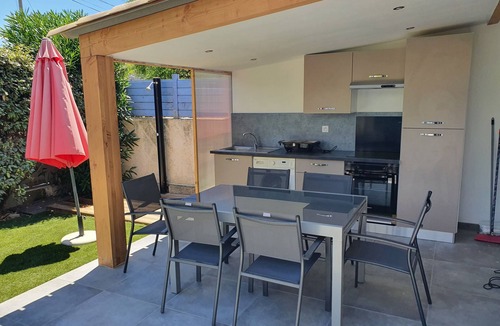 Hyeres House | 3 bedroom house 90m² Hyères the sea is 50 meters from the beach