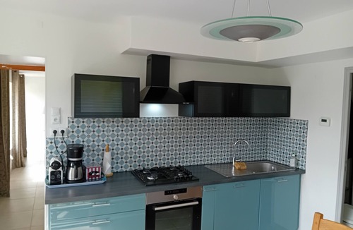 Treveneuc House | 3-bedroom house, large 110m2 WIFI garden, two and a half miles from the beach.