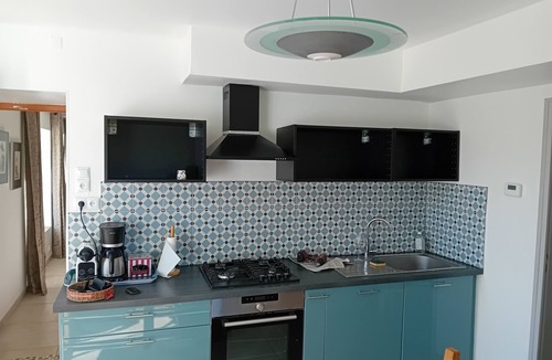 Treveneuc House | 3-bedroom house, large 110m2 WIFI garden, two and a half miles from the beach.