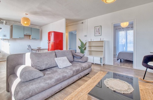 Trelissac Apartment | 3-Bedroom House with Terrace and Garden for 6 Guests