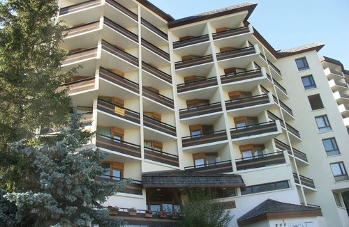 Orcieres-Merlette Apartment | 3-room apartment in Orcières Merlette for 8 people, station view, pets allowed