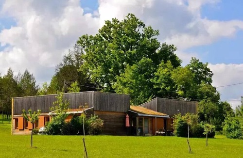 Sorges-et-Ligueux-en-Perigord Villa | 3-Room Cottage (Sleeps 5–6)