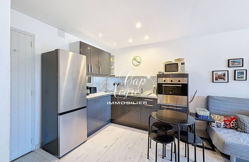 Le Lavandou Ski Chalet | 3-star cottage for 5 people, apartment complex with a pool, 50 meters from Pramousquier Beach