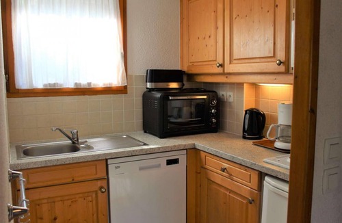 Les Claux Apartment | 300m from resort center, Ground floor, terrace, tv, 72m², Vars