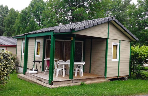 Capvern Ski Chalet | 30m² Chalet with Terrace for 6 People