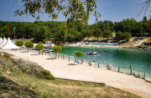 Monclar-de-Quercy Resort | 35 m² Resort ∙ 2 bedrooms ∙ 4 guests