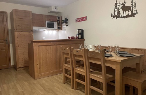Les Claux Apartment | 3bed/8p Apartment - Pied des Pistes - Private Pool - Vars les Claux