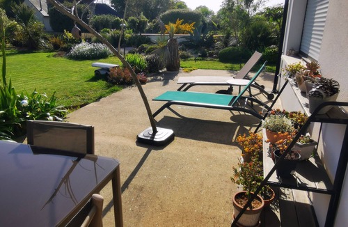 Saint-Lormel House | 4.5 km from the beach. Beautiful, quiet house.