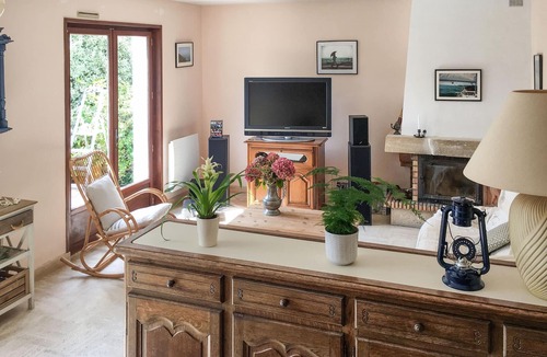 Plougasnou House | 4 bedroom beach front home in Plougasnou
