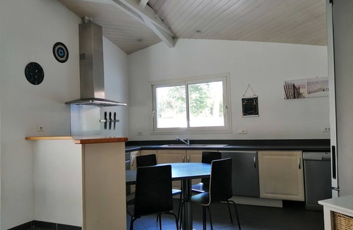 Saubion House | 4 bedrooms family home with swimming pool
