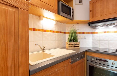 Vielle-Aure Apartment | 4-person apartment with pool and parking in Vielle Aure