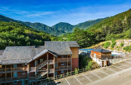 Ax-les-Thermes Apartment | 4-Person Rental in Ax-les-Thermes