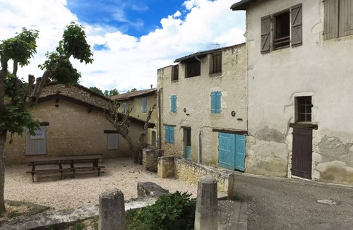 Lussan Apartment | 4-room apartment for 8 people