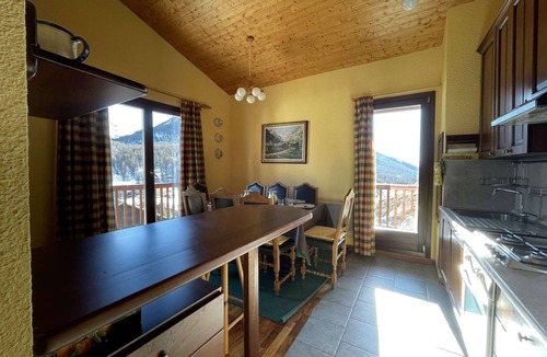 Montgenevre Apartment | 4-room apartment, mezzanine, 8/9 pers, private parking, Janus view, Montgenèvre