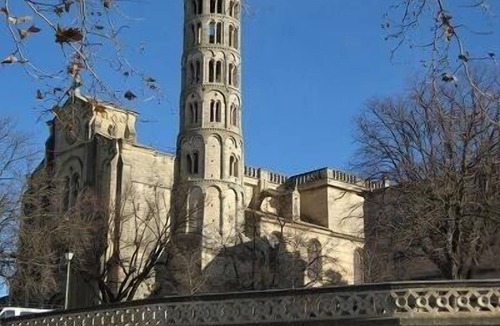 Uzes Apartment | 400m to the center of Uzès, appartment for 4 people