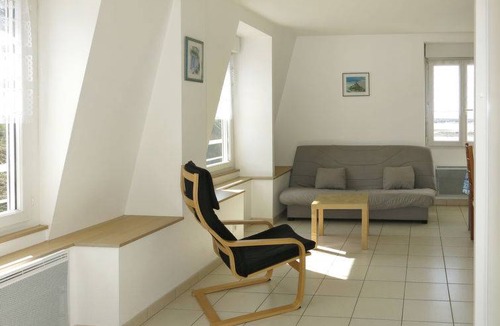 Planguenoual Apartment | 45 m² Apartment ∙ 1 bedroom ∙ 4 guests