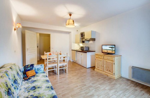 Bagneres-de-Luchon Apartment | 48 m² Apartment ∙ 2 bedrooms ∙ 6 guests