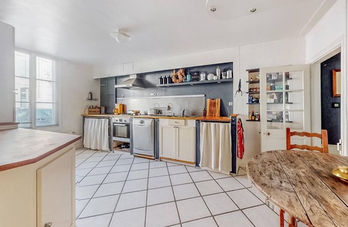 Villeneuve-sur-Yonne House | 5 bedroom beautiful home in Villeneuve-sur-Yonne