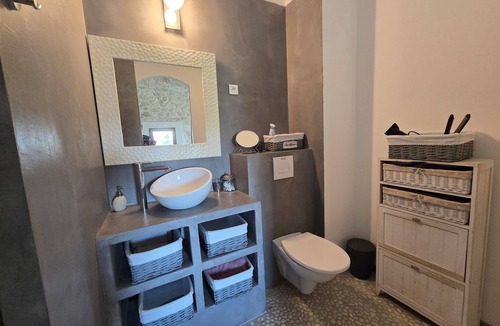 Fournes House | 5-bedroom Mas de Village with swimming pool and large enclosed grounds