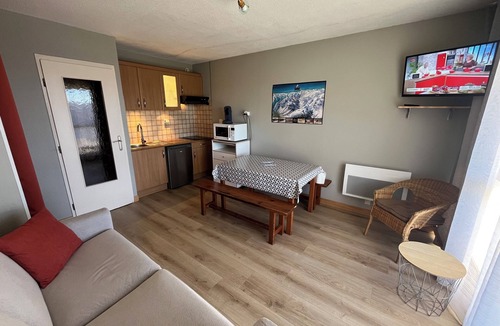 Pla d'Adet Apartment | 5-person apartment at the foot of the slopes