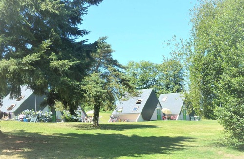 Merdrignac Ski Chalet | 5-person family gîte
