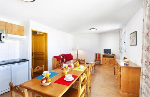 Germ Apartment | 50m from shops, swimming pool, balcony, parking, tv, ski locker, 36m², Peyragudes