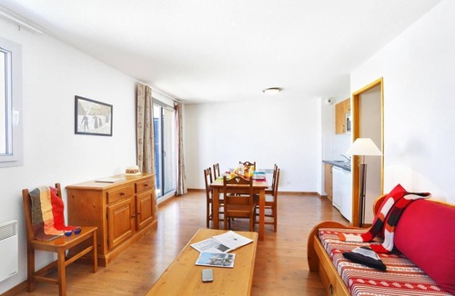 Germ Apartment | 50m from shops, swimming pool, balcony, parking, tv, ski locker, 55m², Peyragudes