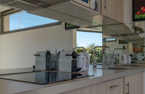 La Grande-Motte Apartment | 50m2 Apartment with A/C and direct access to the beach