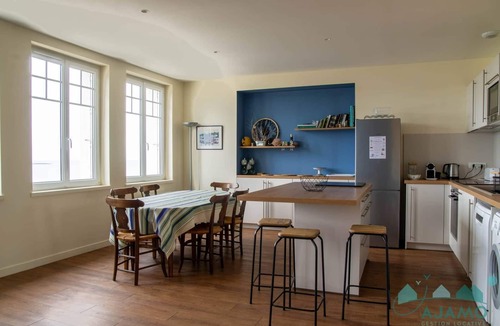 Sables-d'Or-les-Pins Apartment | 6-person apartment with terrace in Sables-d’Or-les-Pins | Ref 108
