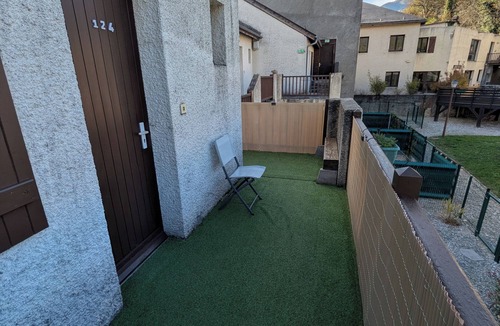 Bielle Apartment | 6-person mountain apartment with mezzanine: the ARRECATTE refuge