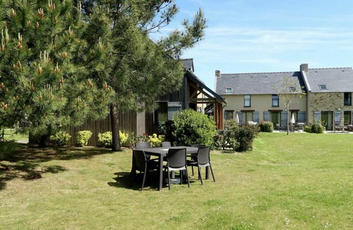 Cancale Apartment | 60 m² Apartment ∙ 3 bedrooms ∙ 8 guests