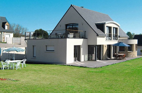 Saint-Michel-en-Greve Apartment | 65 m² Apartment ∙ 2 bedrooms ∙ 4 guests