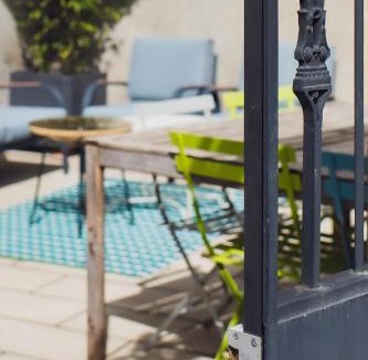 Chatel-Saint-Germain Apartment | 70 Cour La Fontaine